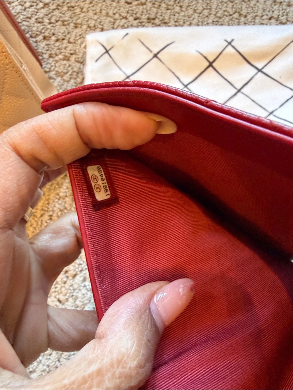 CHANEL Burgundy Quilted Caviar Leather Wallet with Gold CC - Picture 5 of 8